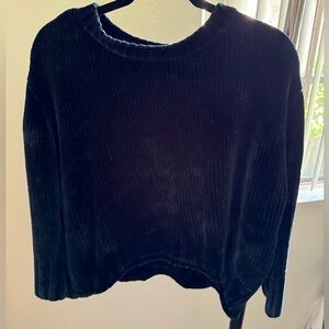 Blue Max Studio Sweater Size L